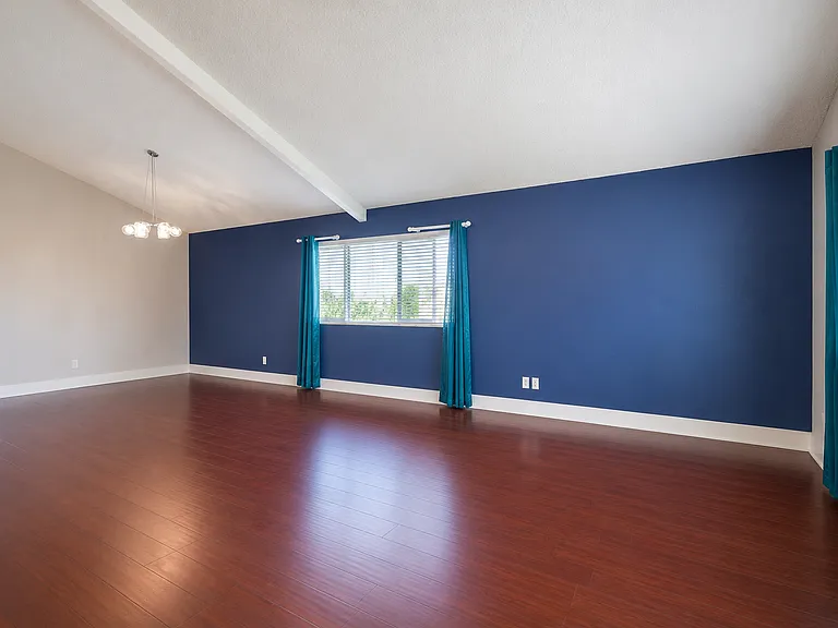 529 Vale View Dr — Photo 9