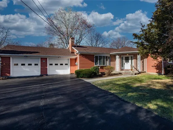 1521 Clearfield Rd, Wind Gap, PA 18091