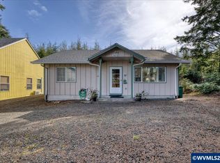 142 S Quadrant St, Rockaway Beach, OR