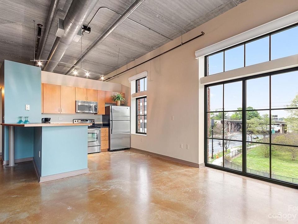 1st image of 626 N Graham St Suite 303