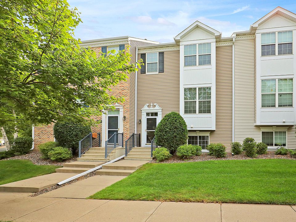 1st image of 15564 Lilac Dr