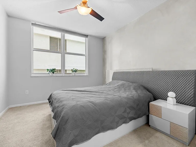 347 N New River Dr E #405 — Photo 10