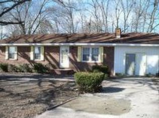 720 McPherson Rd, Cameron, NC 28326