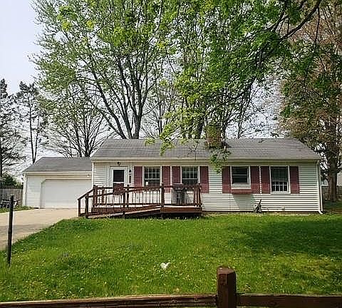 2nd image of 721 Westbury Ln