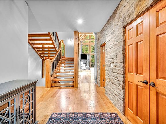 5th image of 7184 Neff Rd