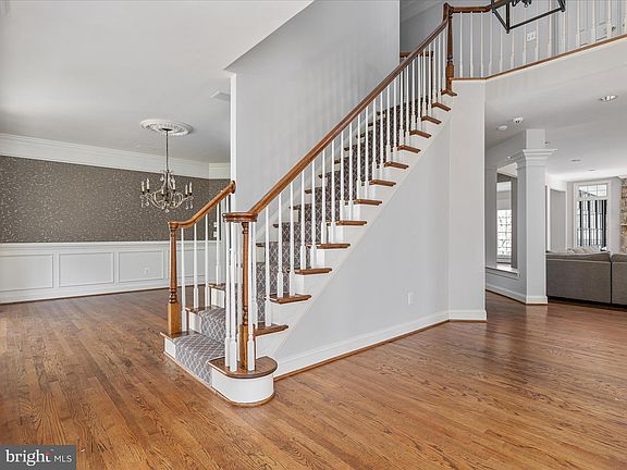 5th image of 10554 Fox Forest Dr