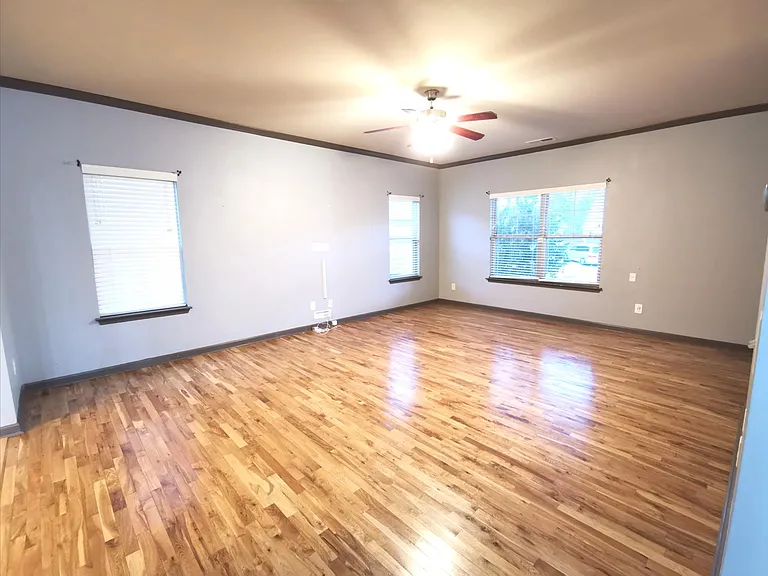 3087 Judith Ct — Photo 17