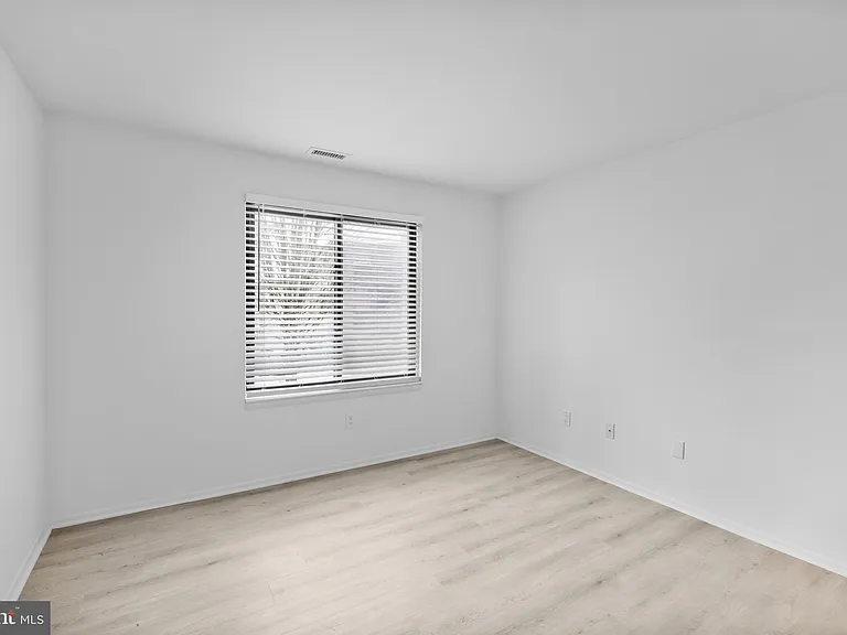 4912 Dunbarton Rd #B — Photo 12