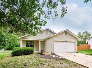 735 Summersong Dr, O'Fallon, MO 63366