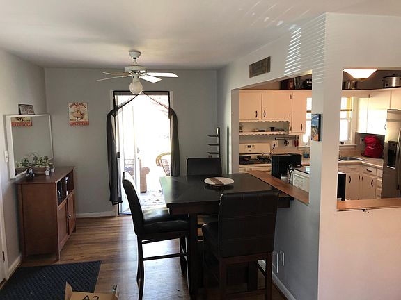 5th image of 1005 Greenbriar Cir