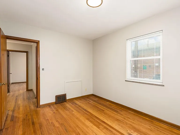 1536 Ashland Ave — Photo 5