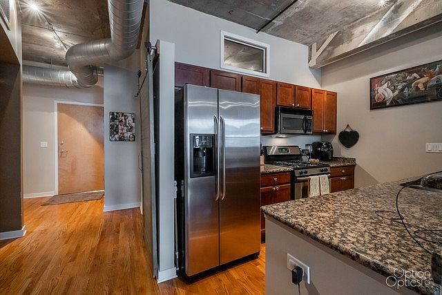 1st image of 1001 W 15th St #Gu109