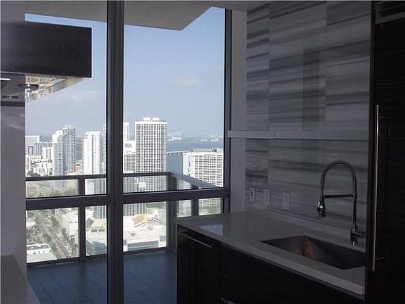 4th image of 1100 Biscayne Blvd Unit 4605
