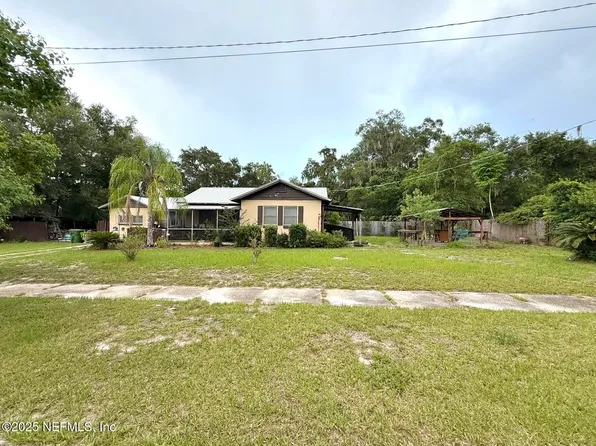 125 W FOREST PARK Drive, Palatka, FL 32177