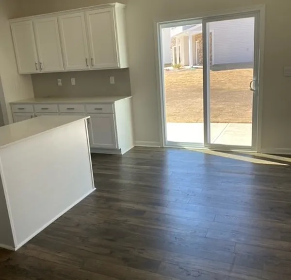 4310 Remington Ave — Photo 8