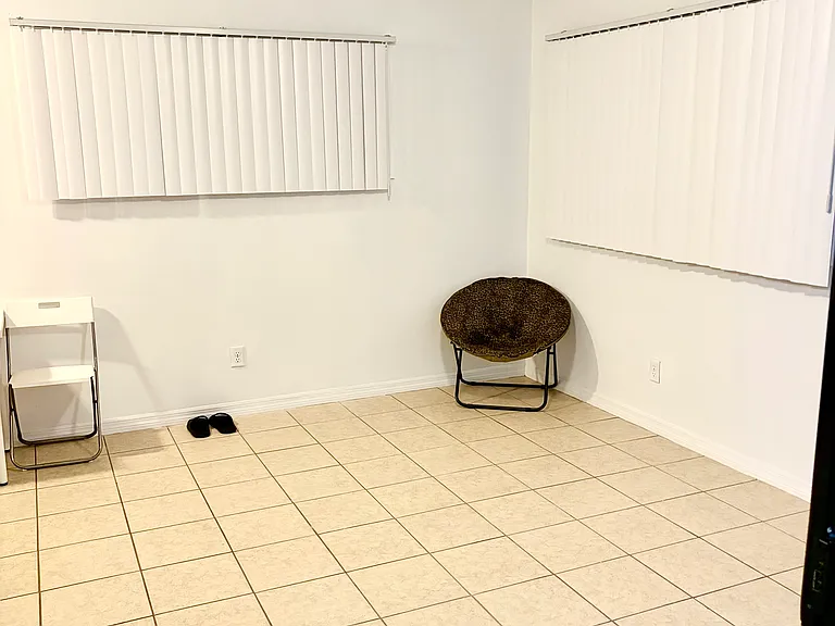 8318 Dahlia Ave — Photo 23