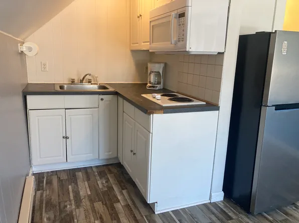 10 E Central Ave, Wareham, MA 02571