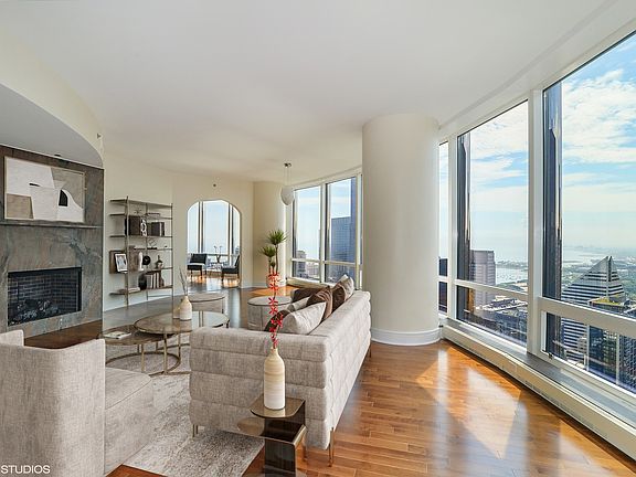 3rd image of 401 N Wabash Ave Unit 48G