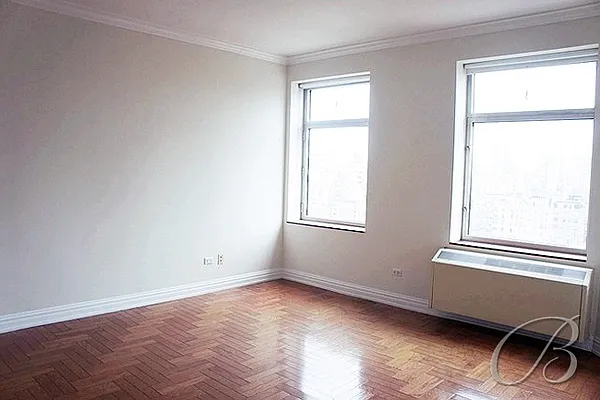 Rented by Bellmarc Realty | media 20