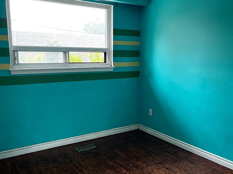 44 Romulus Dr — Photo 18