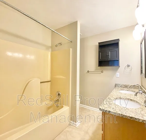 145 Bridle Ln — Photo 14