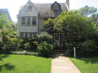 111 82nd Rd, Kew Gardens, NY 11415