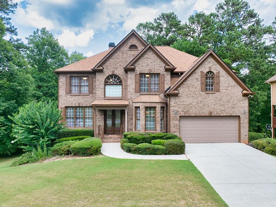 1st image of 390 River Valley Dr