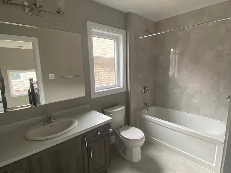 212 Woodbine Ave — Photo 17
