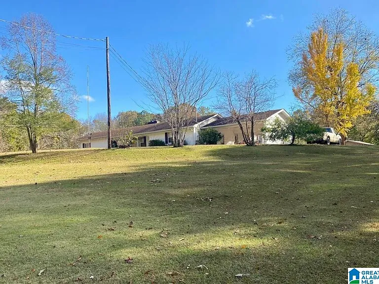 1000 Highland Rd — Photo 2