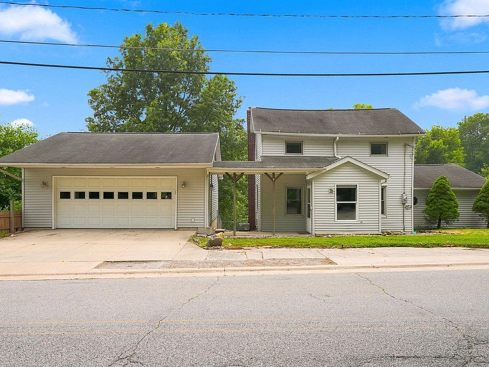 1st image of 373 Posey Hill St