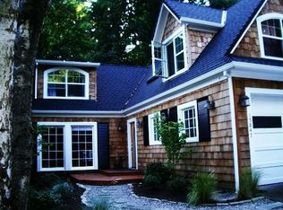 15847 Springbrook Ct, Lake Oswego, OR 97034