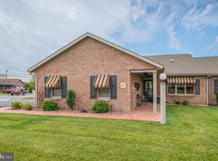 169 Tucker Dr, Chambersburg, PA 17201