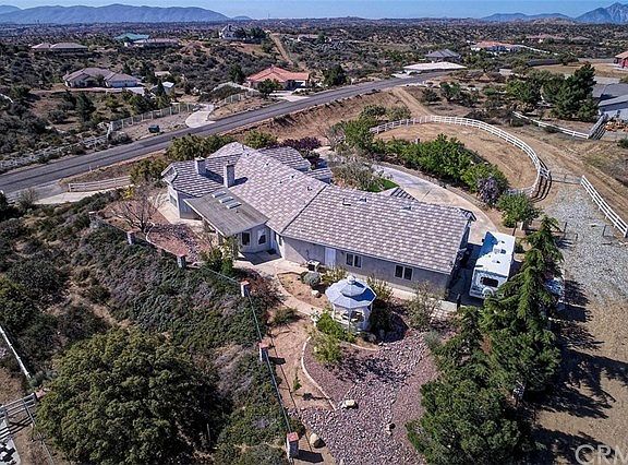 4th image of 9820 Desmond Dr