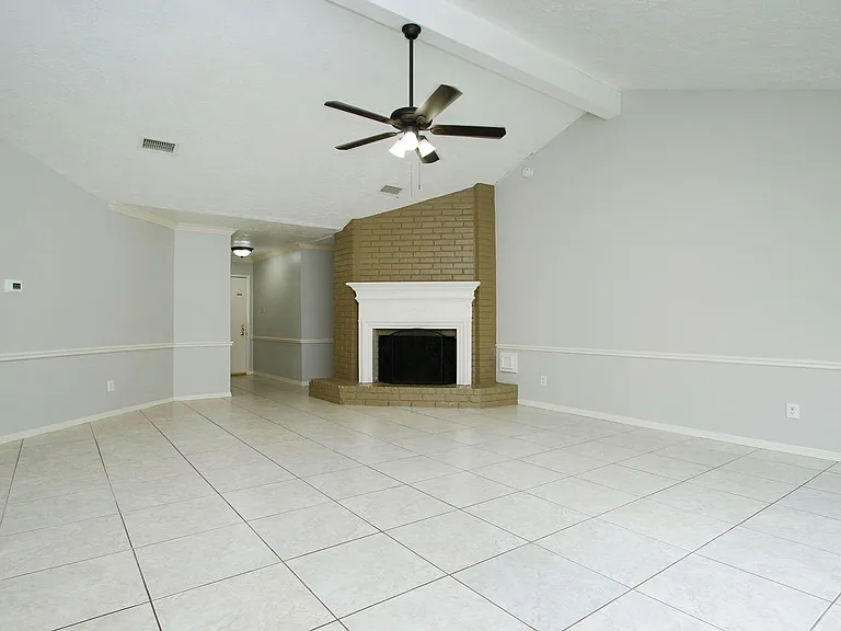 18531 Lippizaner Dr — Photo 7