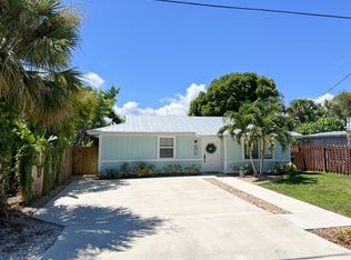 670 NE Stuart St, Jensen Beach, FL 34957