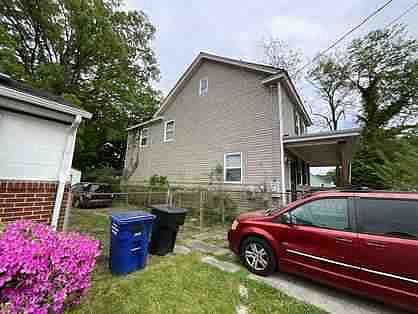 3rd image of 1809 Azalea Ave