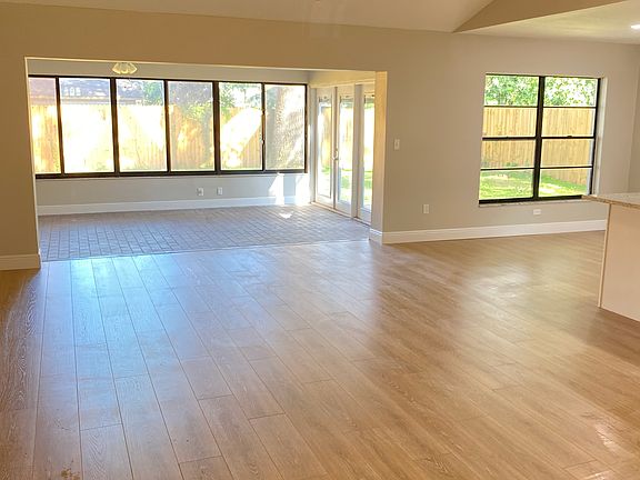 2nd image of 15710 Scrimshaw Dr