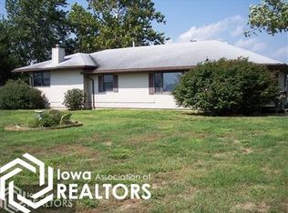 1553 240th St, Libertyville, IA 52567