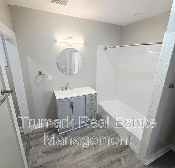 433 W Garfield Ave — Photo 10