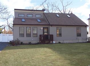 14 Alcolade Dr W, Shirley, NY 11967