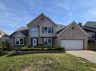 8262 Springleaf Lake Dr, Cincinnati, OH 45247
