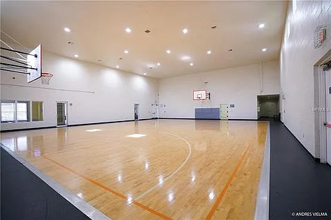Eastern Pecan Pl — Photo 18