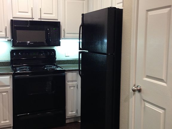 2nd image of 355 E Vista Ridge Mall Dr APT 4722