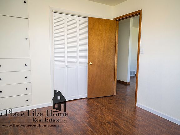 4th image of 1176 N Lincoln St