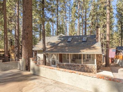 405 Sugarloaf Blvd, Big Bear City, CA, 92314