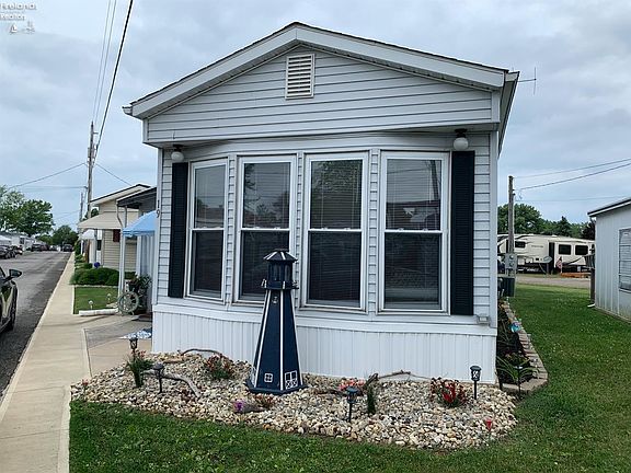 2nd image of 8175 N Shore Blvd #19