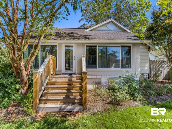 217 S Mobile St, Fairhope, AL 36532