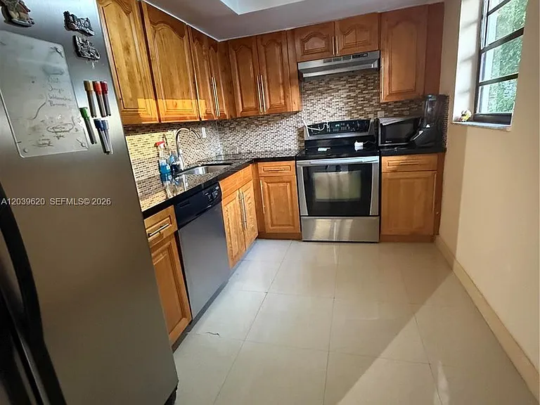 833 West Ave #204 — Photo 4