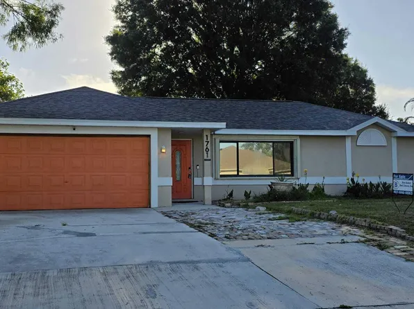 1761 SW Monterrey Lane, Port St Lucie, FL 34953