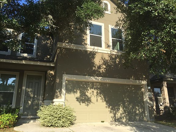 2nd image of 827 Spello Cir
